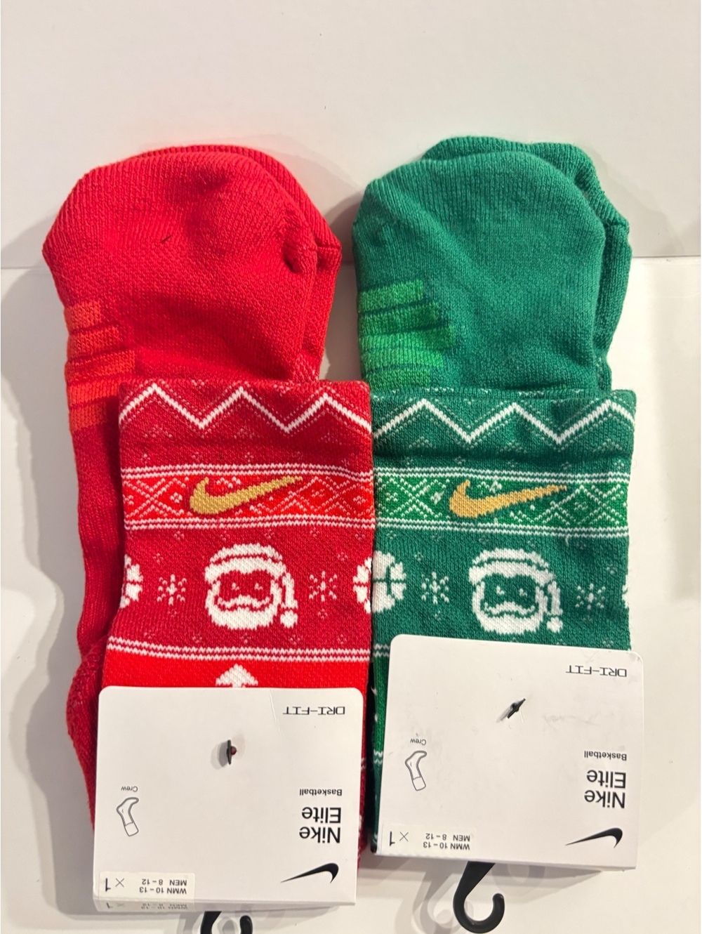 Nike Elite Christmas Basketball Crew Socks Red Green 2 Pair Large NWT